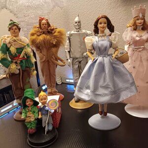 Wizard of Oz Barbie Doll Set. Excellent gift!
